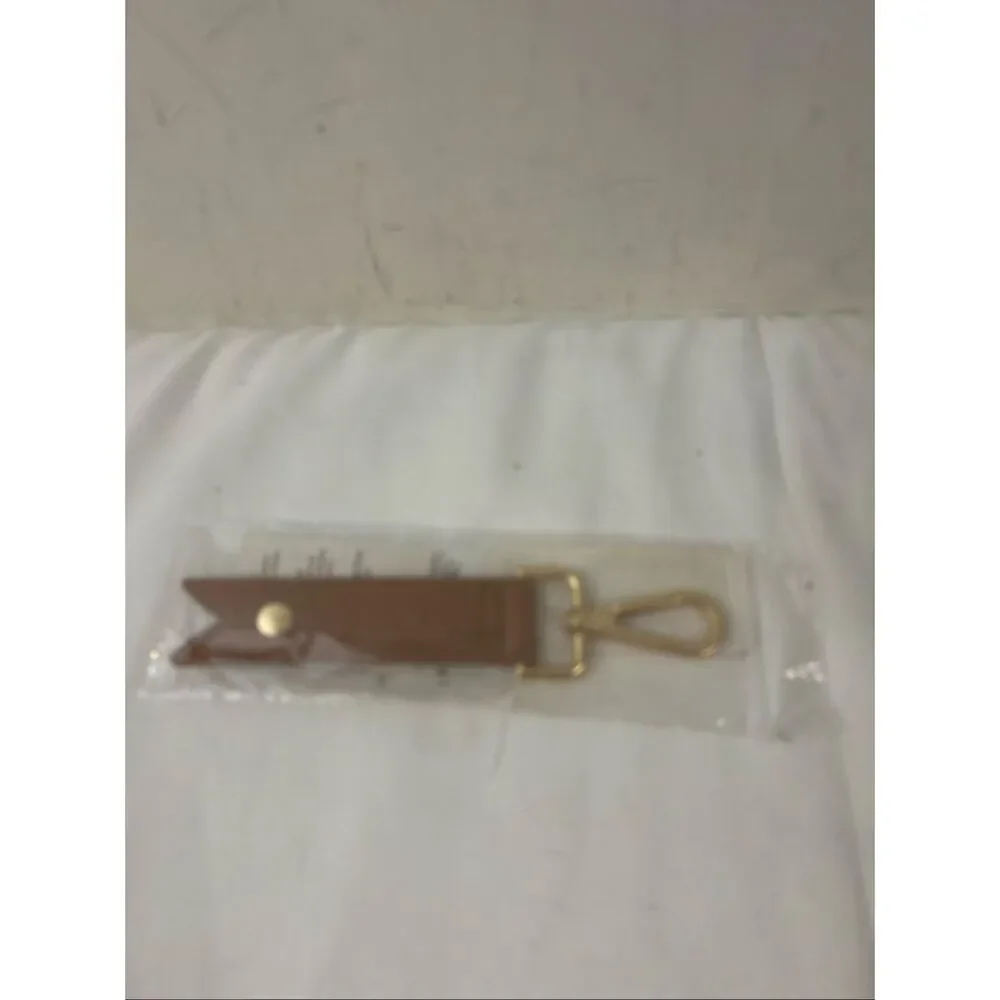 new 31 Thirty-one carmel smooth pebble brown key chain discontinued replacement‎